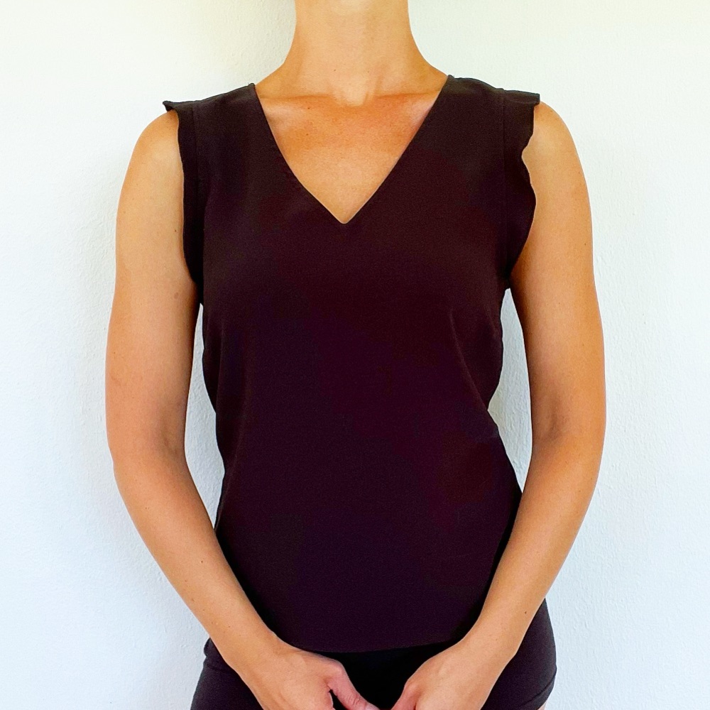 H&M black v-neck ruffle sleeve blouse size 2